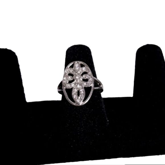 Silver statement ring  - Picture 1 of 3